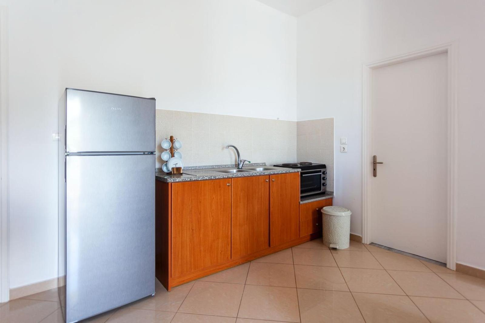 Zacharias Apartments Химар Екстериор снимка