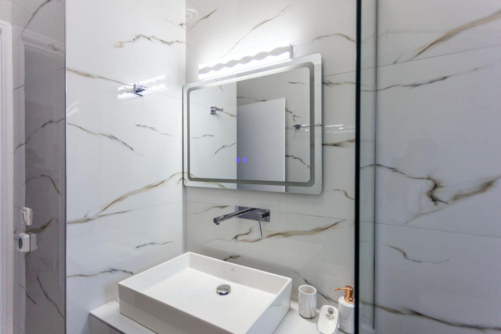 Zacharias Apartments Химар Екстериор снимка