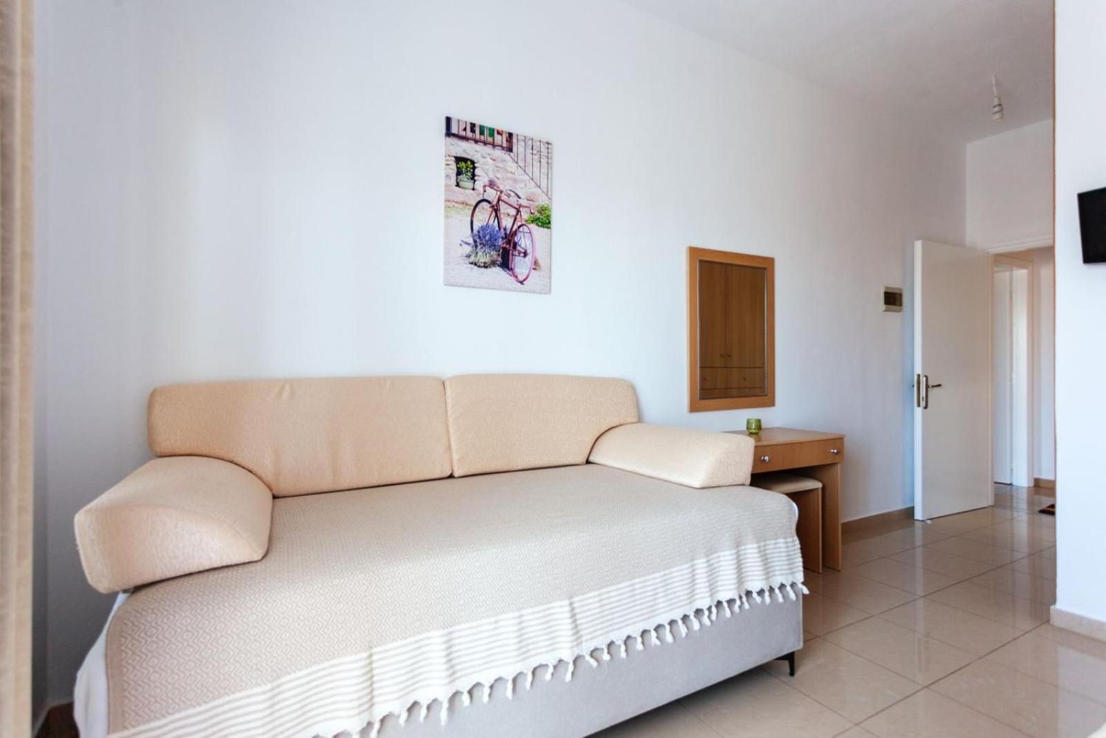 Zacharias Apartments Химар Екстериор снимка